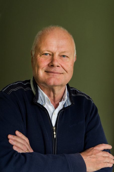 Arvo Tuominen.