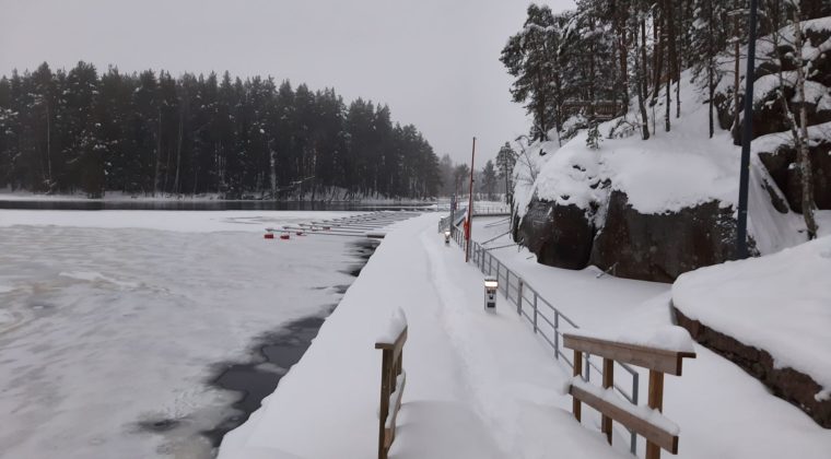 Luminen venelaituri ja satama-alue Voikkaan Virtakiven satamassa