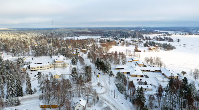 ilmakuva talvisesta Jaalasta