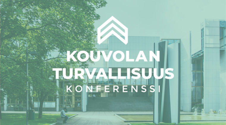 Turvallisuustapahtuman logo, taustalla kaupungintalo etualalla teksti: Kouvolan turvallisuus