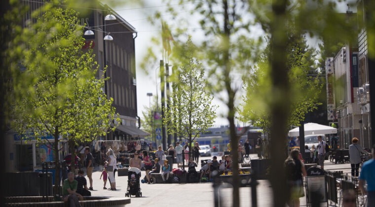 Kuva Kouvolan keskustasta kävelykatu Manskilta