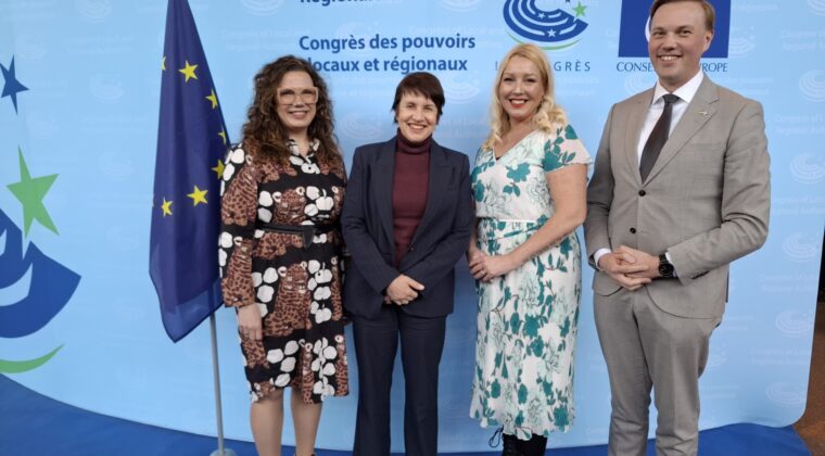 Laura Parsama, Kuntaliiton kansainvälisten asioiden johtaja, Maren Lambrecht, Social Inclusion -komitean sihteeri, Christa Carpelan, Euroopan neuvoston kunta- ja aluehallintokongressin Suomen valtuuskunnan vpj ja Jani Kokko Euroopan neuvoston kunta- ja aluehallintokongressin Suomen valtuuskunnan pj.